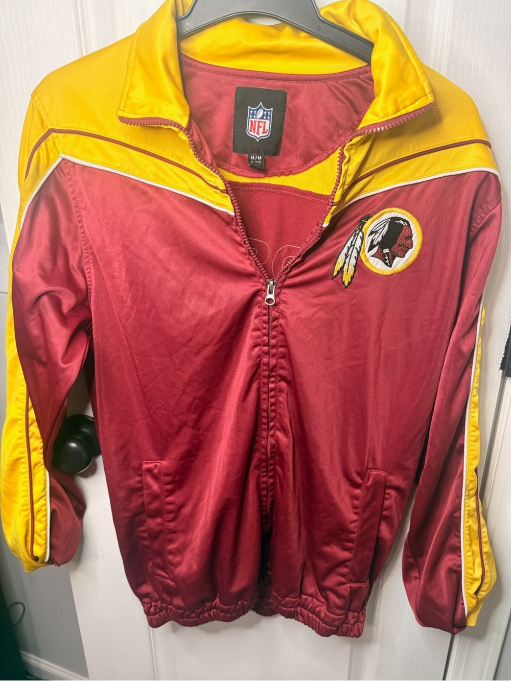NFL Men’s medium Burgundy & Yellow Team Track Jacket
